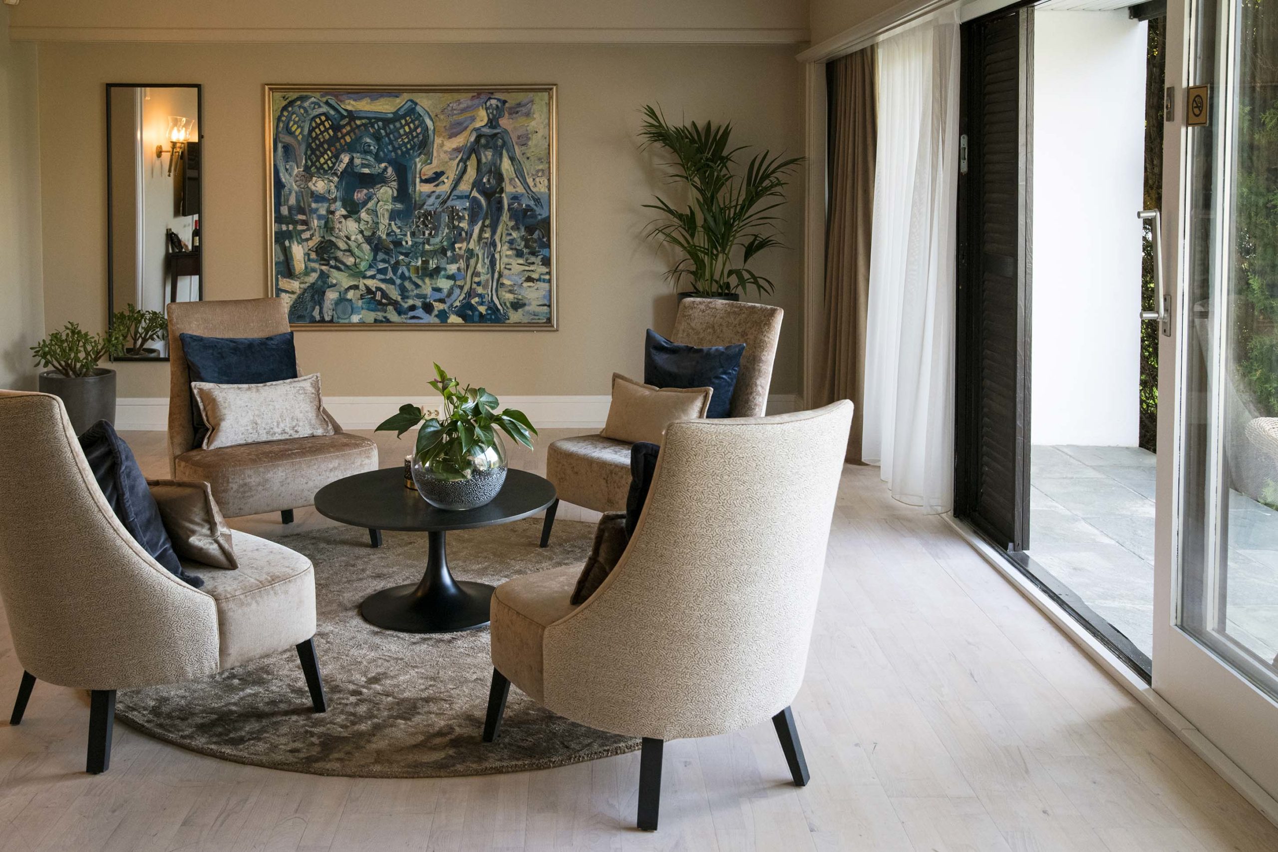 The suite - seating area. Photo: Thorsland
