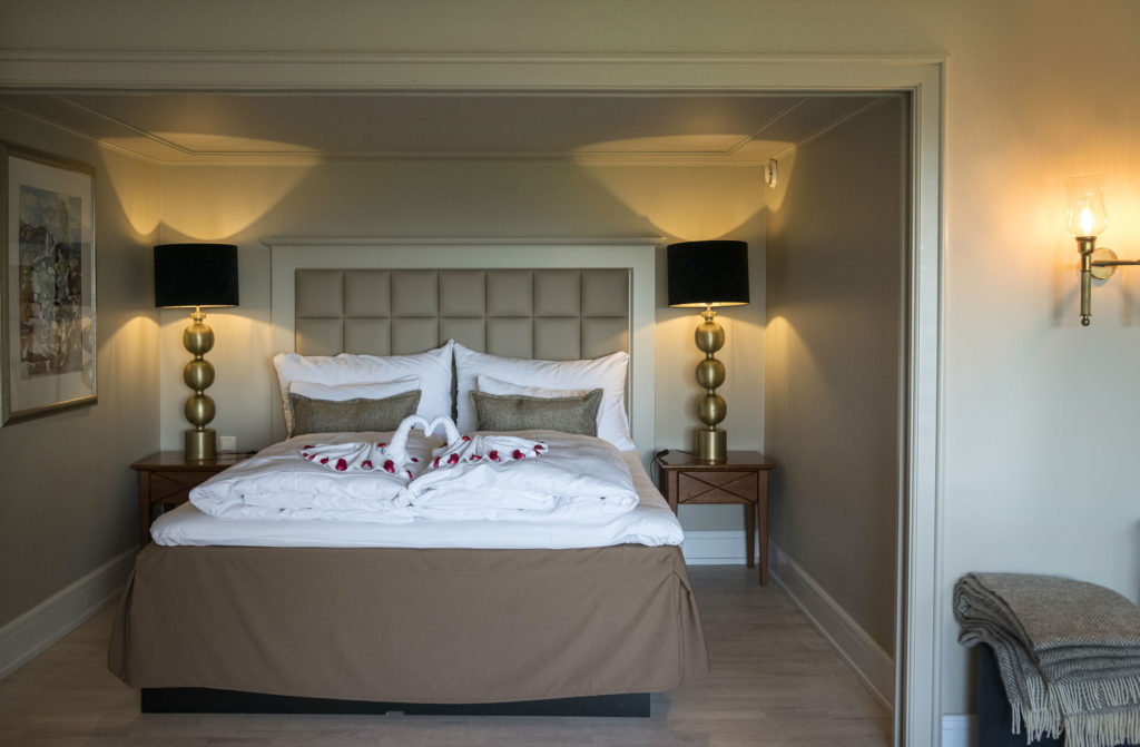 Bed in suite - Hotel Refsnes Gods